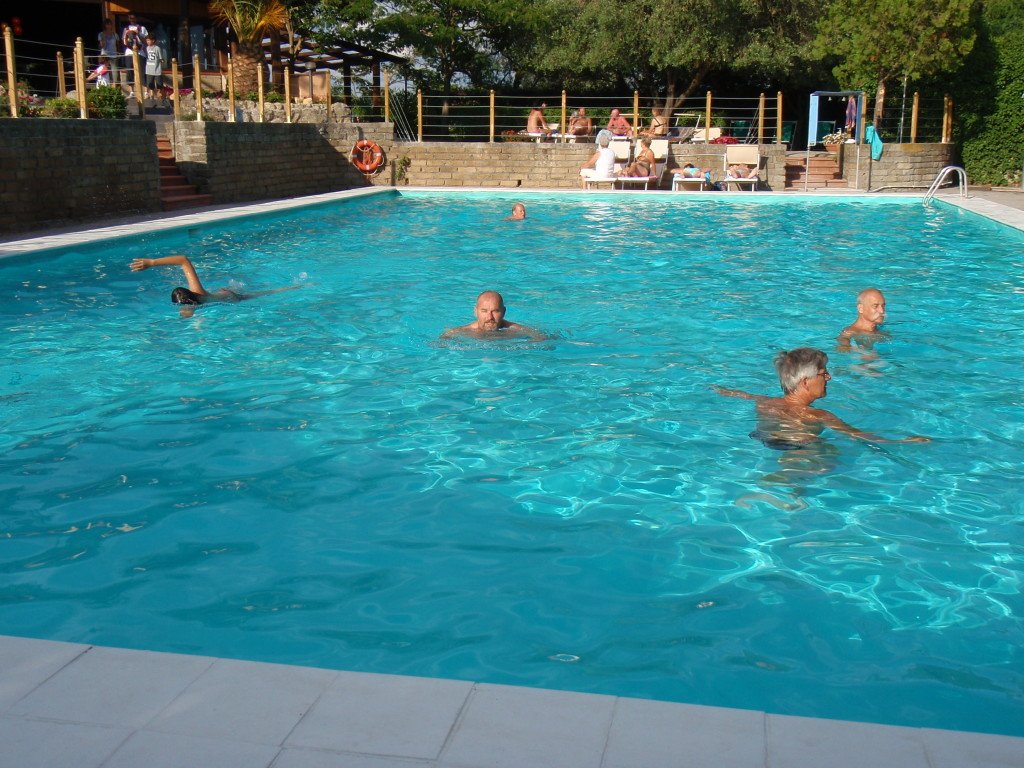 The swimming pool at Happy Camping outside of Rome. Nothing better after a days sightseeing to relax in the pool.