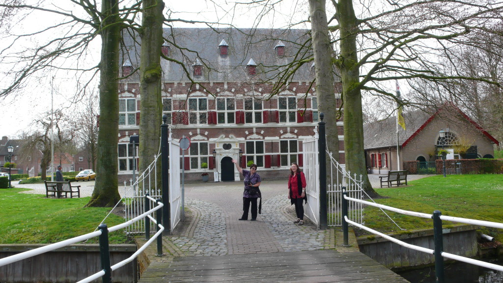 Lori and Jenny posing outside of the Mauritshaus 