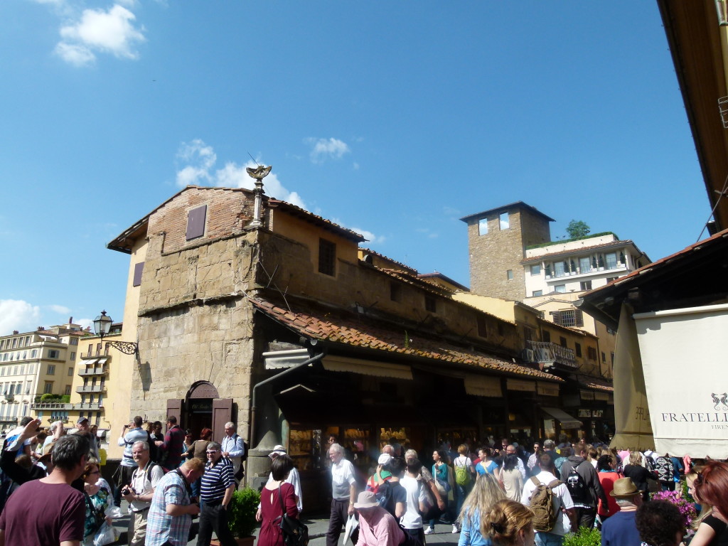 Ponte Vecchio, crowded with tourists