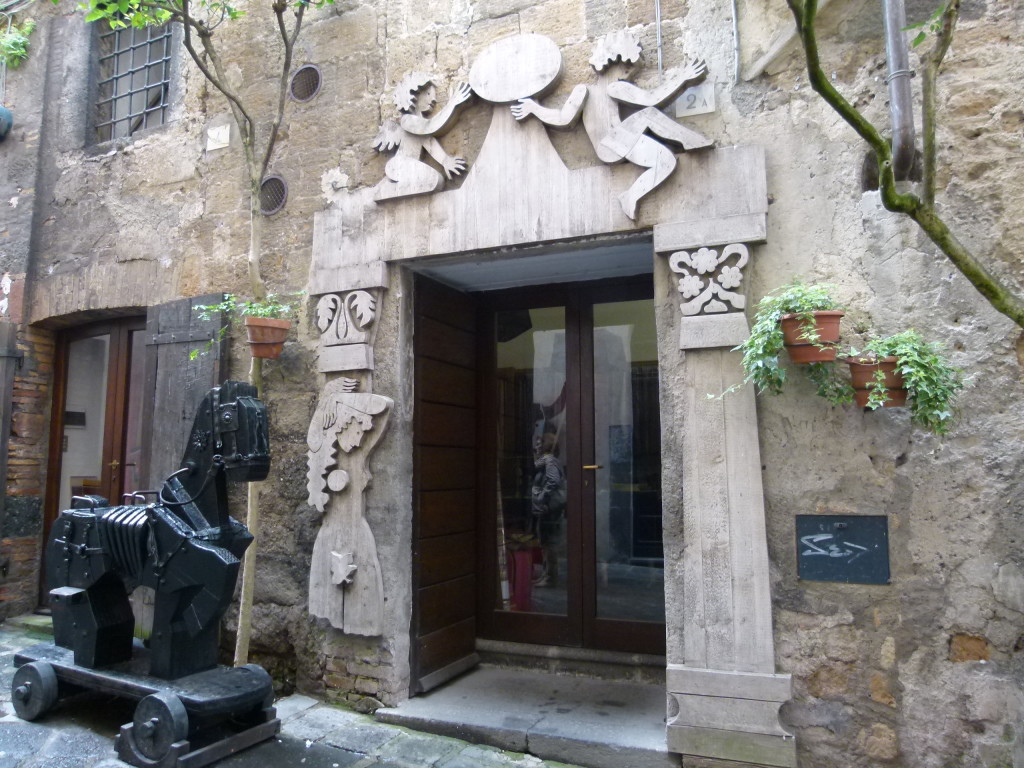 Another decorated doorway complete with a wooden horse. I thought that was a Greek story not Italian.