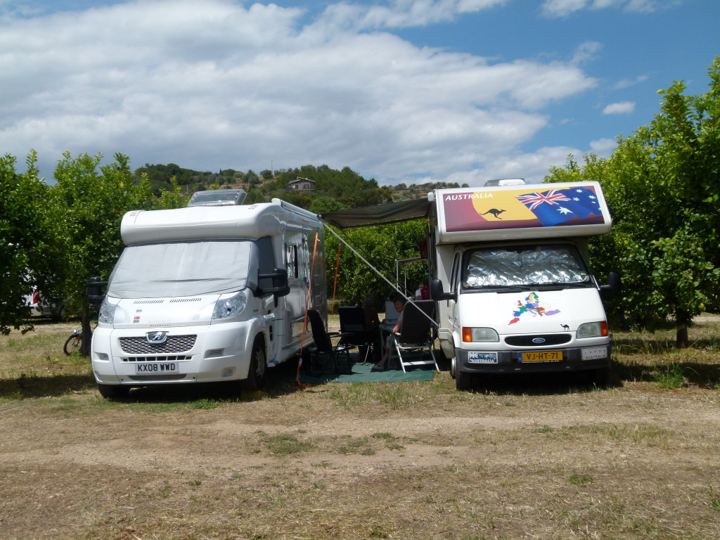 In the lemon grove at the camperstop. Jenny did pick a few for the road as did most of the other motorhomes .