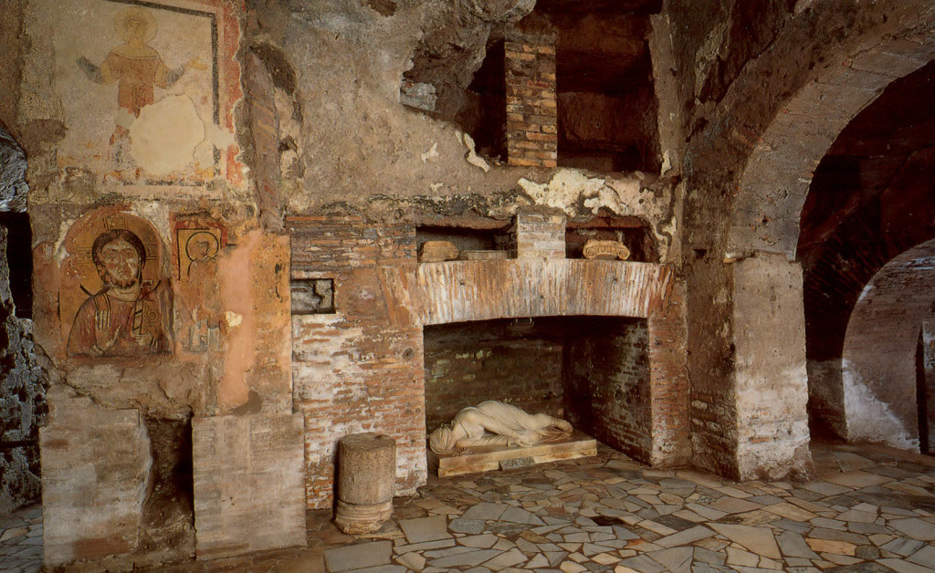 Inside the catacombs. These pictures are from the internet as we were not allowed to take photo's. 