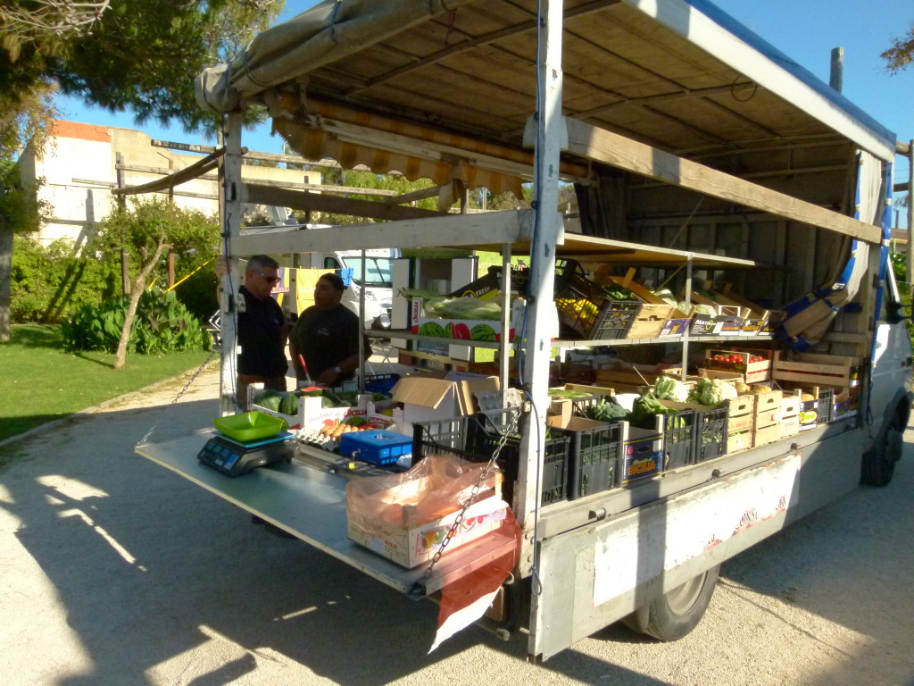 At the campsite we had vans come with, bread, fish, gelati and on the last day we had a fruit and veg van and a meat van. 