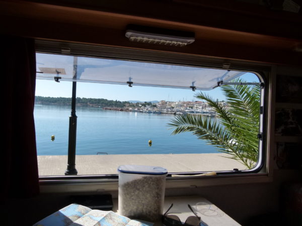 Breakfast view of the bat and harbour. cost - free