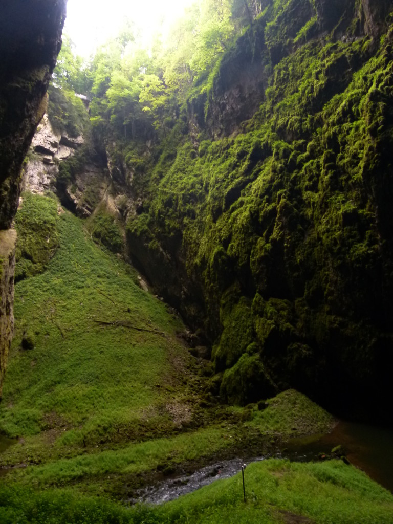 In the Abyss, Punka Caves