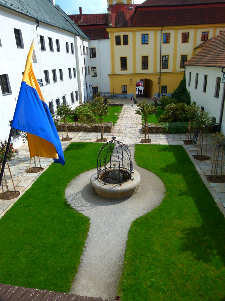 View of the courtyard from the 2nd floor.