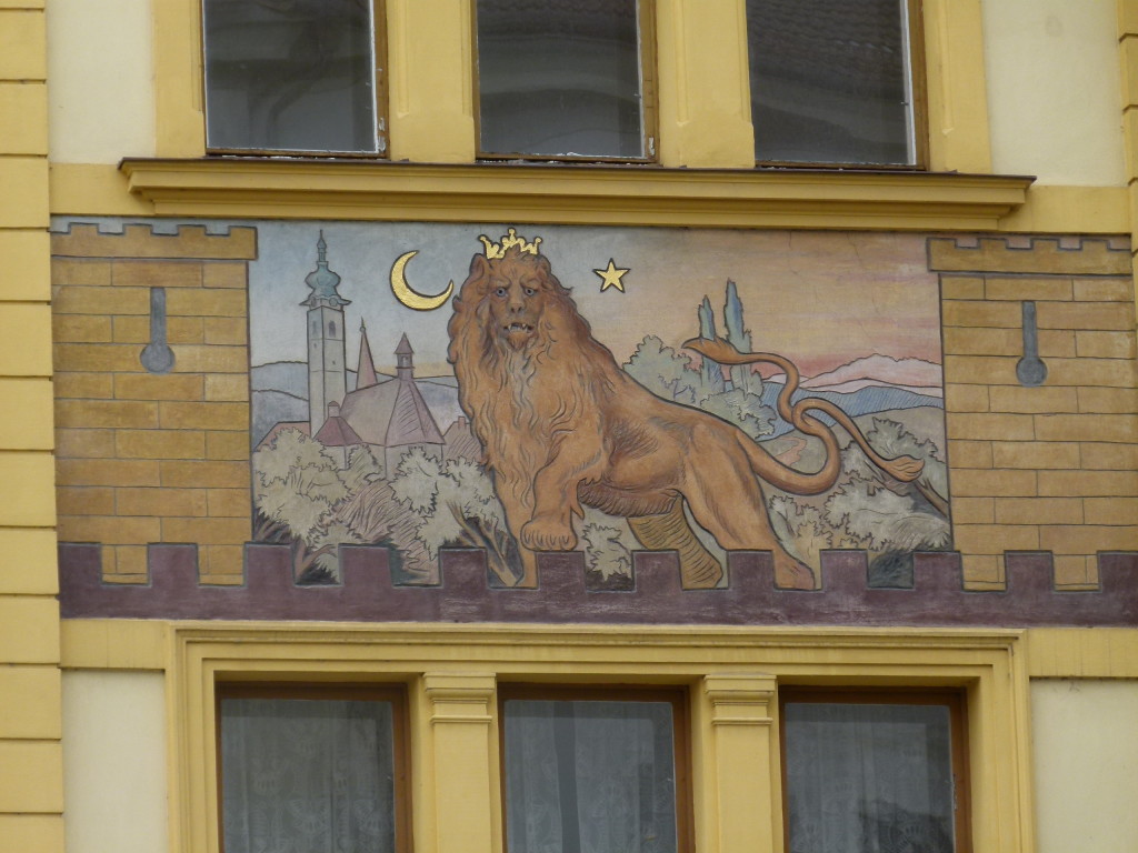 On the side of the Hotel Dvoracek were 11 painting on the facade. We thought this one of the best.