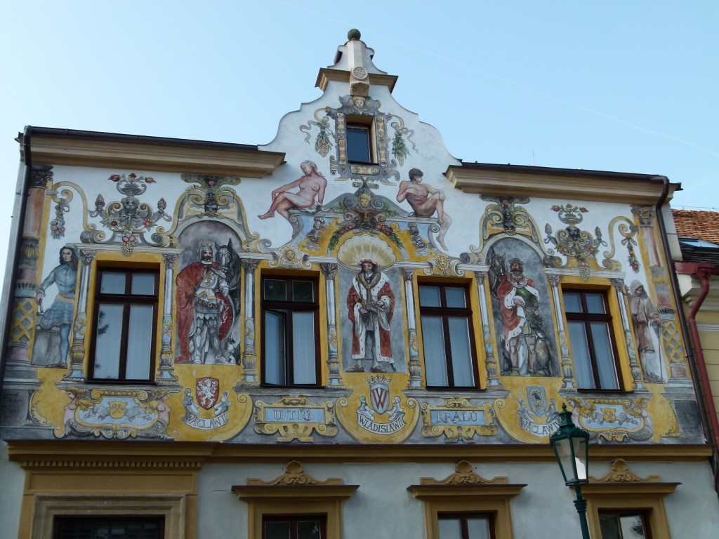 A decorated building we saw as we wandered through the town.