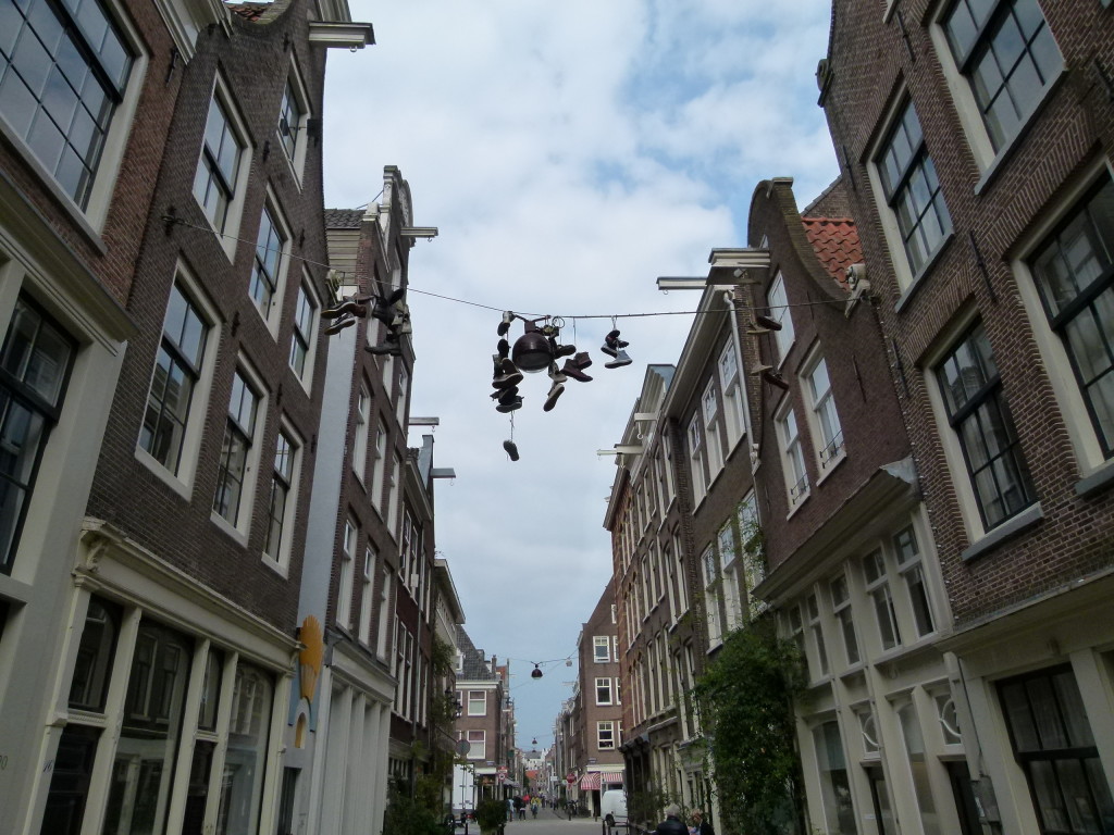 Shoes on the cables, Jordaan, Amsterdam