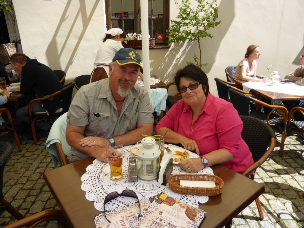 A light lunch at a pleasant Jewish restaurant.