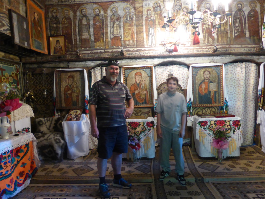 Ewout with Alex our guide. He spoke very good English and explained the history and what the paintings depicted. 