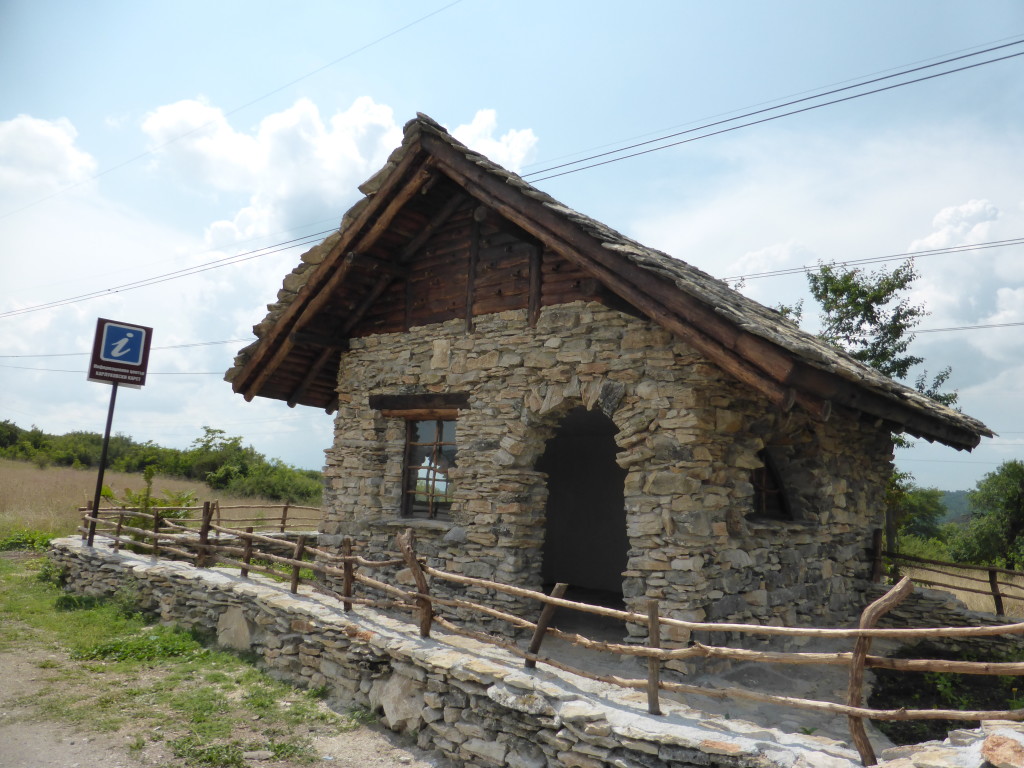 The NO information hut. It was empty and had not even a signboard. It was a very cute building.