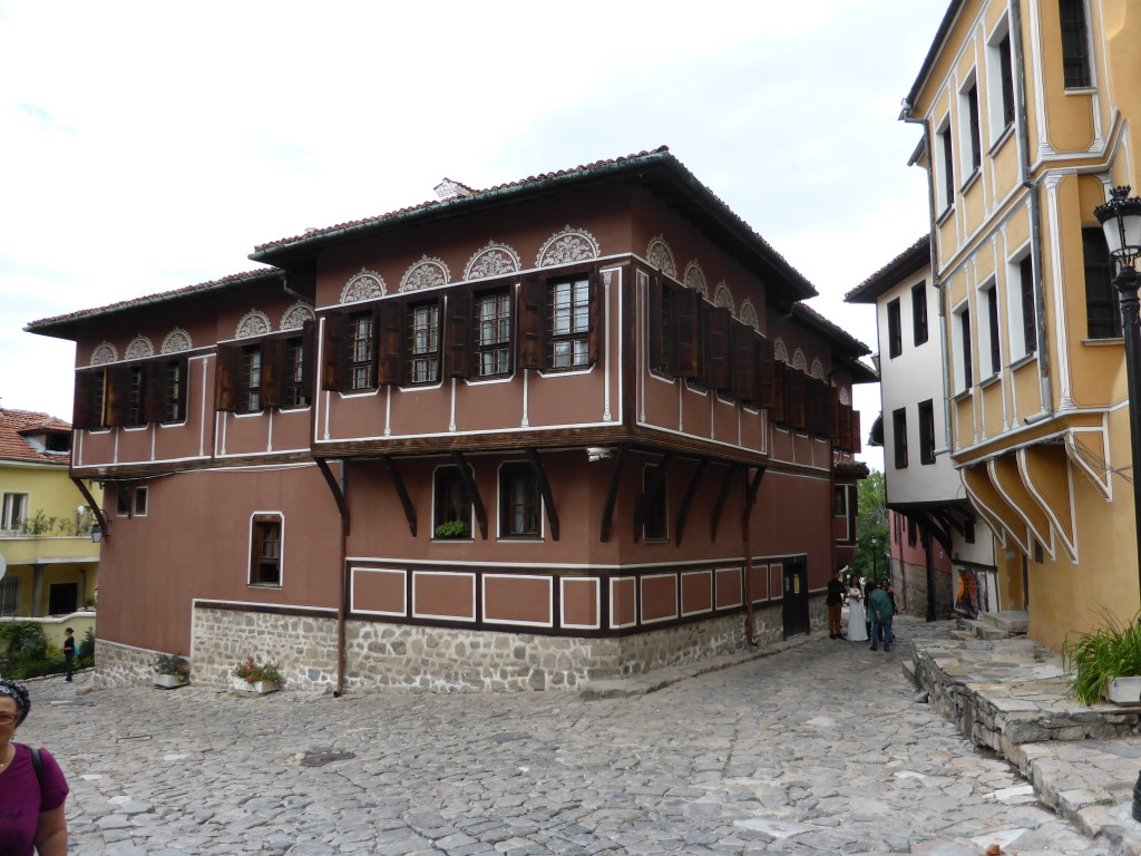 There were many building with a similar look and on the tourist map it showed where there were situated and you could follow a route of the town.