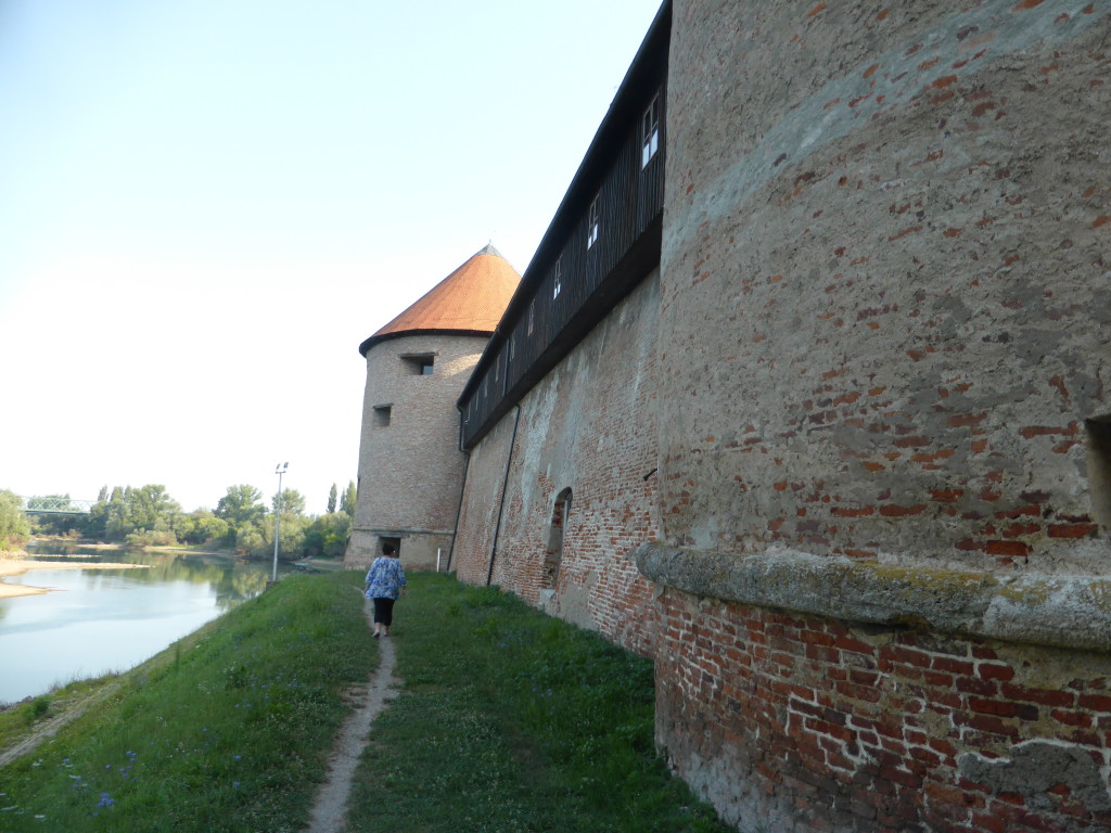 The castle was situated alongside the river. We walked around as it was too early to go inside.