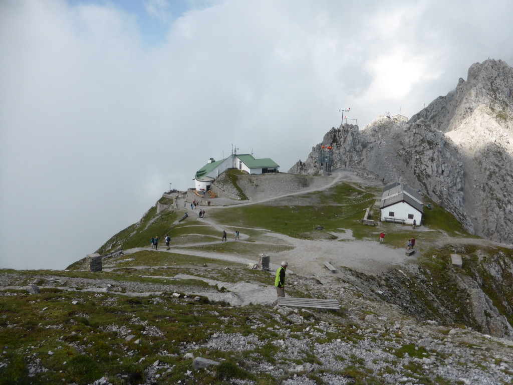 looking down from the lookout to the Hafelkar station. Which is 2256 metres above sea level. 