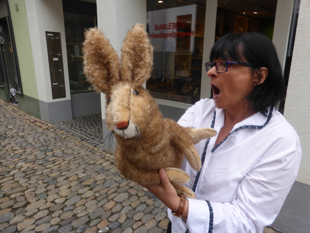 We passed by a hand puppet shop. The lady put on an impromptu show for us.