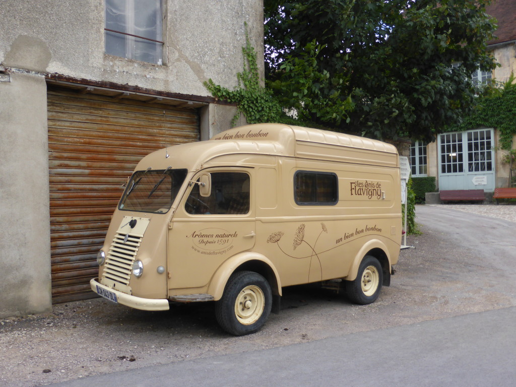 A cute van in the town of Flagivny–sur-Ozerain 